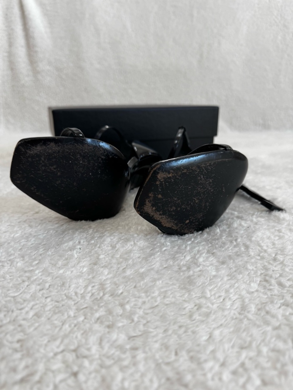 Yves Saint Laurent Black Patent Logo Stiletto Sandals - Picture 4 of 5